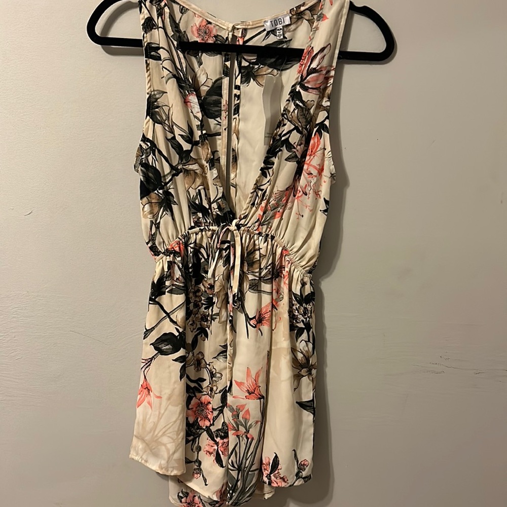 Floral NWTF medium Romper